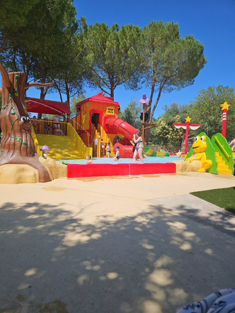Camping Les Tourrades