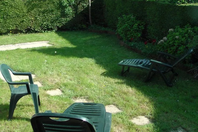 Comfortable, on its private plot / sea at 400m / pool on site