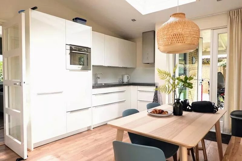 Stylish bungalow at Duinland park with patio