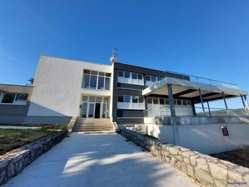Hotel & Hostel Potpićan