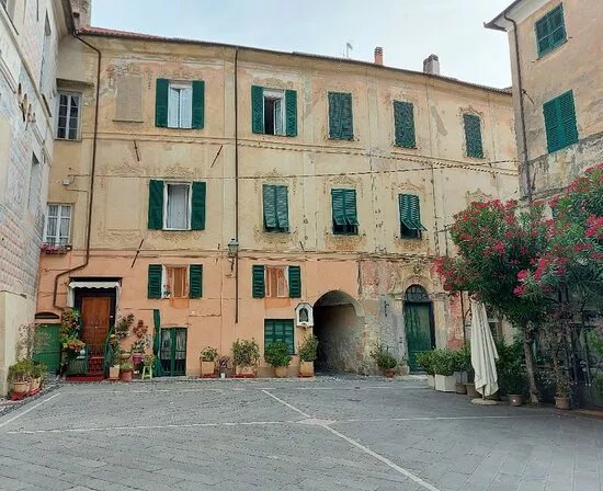 Piazza del Tribunale