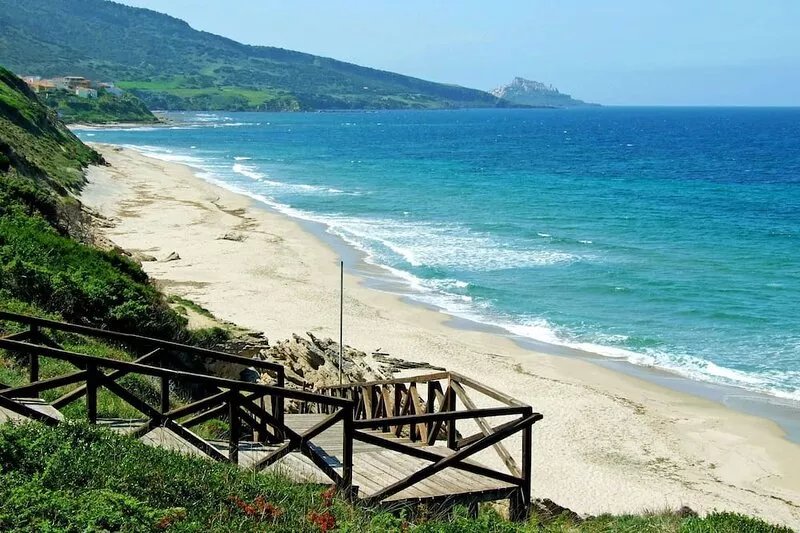 Beautiful private villa with private pool, WIFI, A/C, TV, patio, pets allowed
