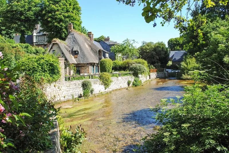 Spacious and warm house of 400 m², well equipped and comfortable!