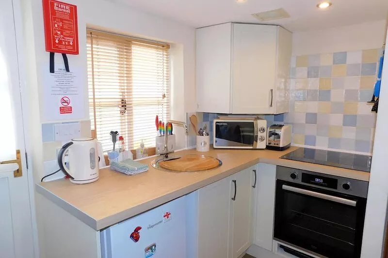 2 Museum Cottages - traditional flint cottage, a cosy, romantic retreat in the