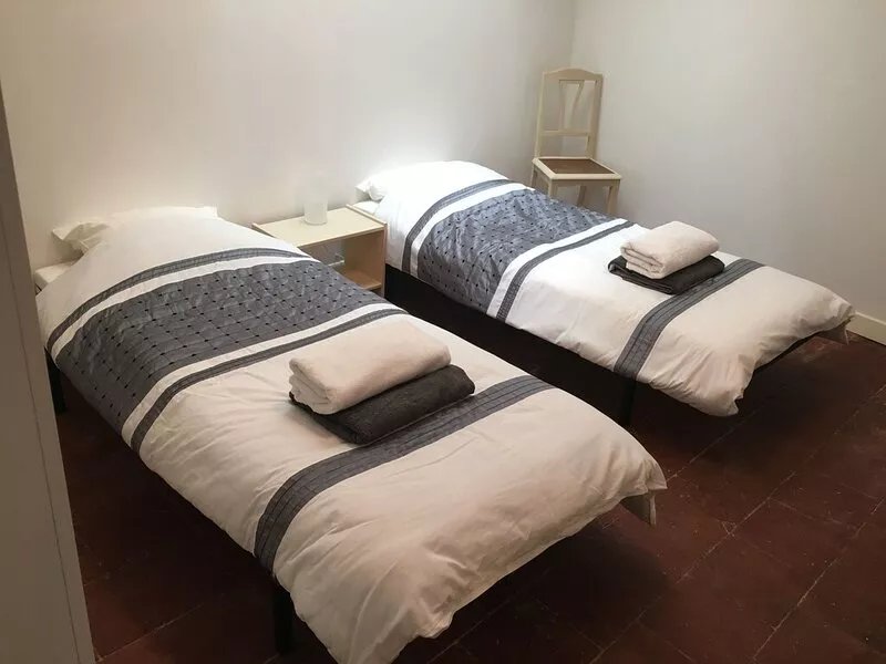 2 bed House to rent in Marseillan village centre, large roof terrace
