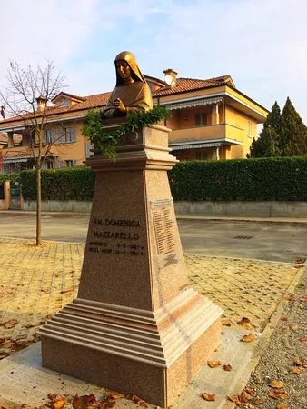 Monumento a S.M. Domenica Mazzarello