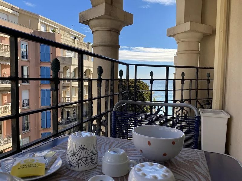 Lovely studio with swimming pool - Victoria Palace