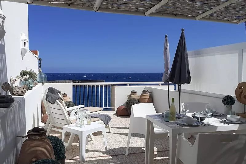 Duplex facing the sea. Terrace, Wiffi, Garage