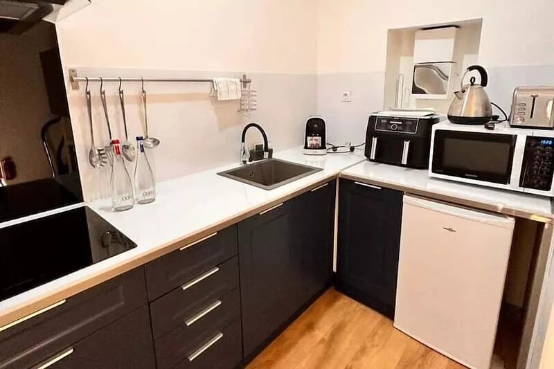 GuestReady - Auto Studio near Disneyland