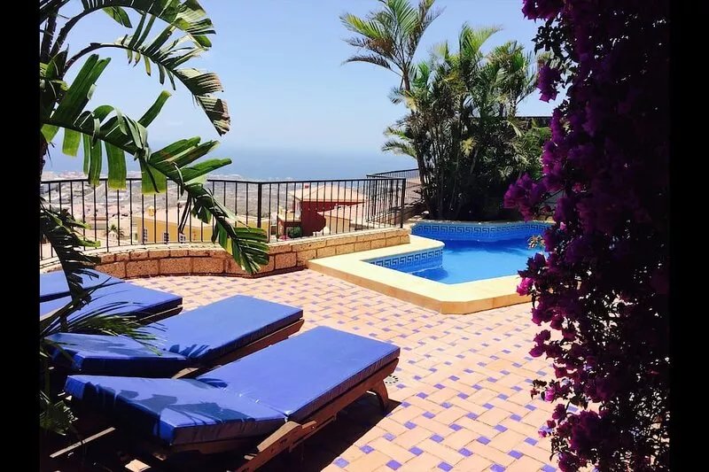 Villa with Heated Private Pool, Air Conditioning and Stunning Sea Views