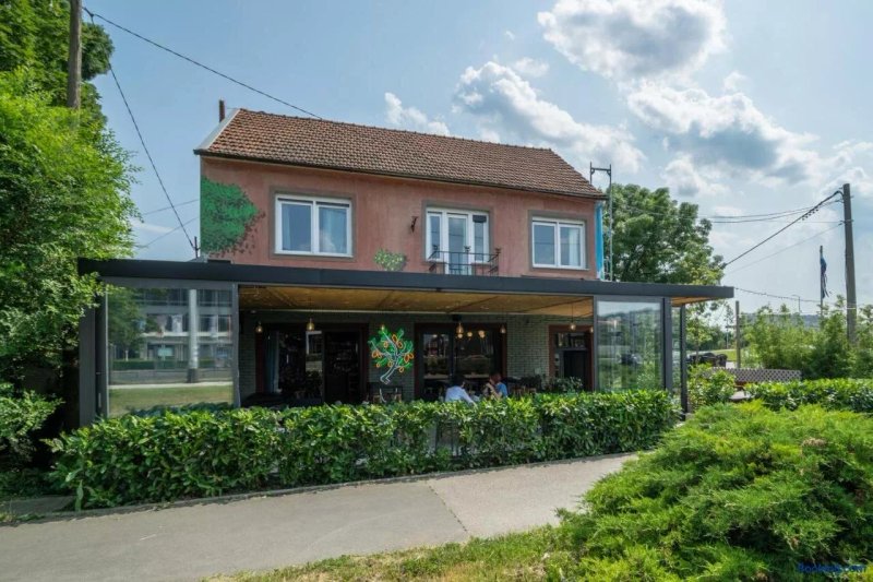 Lemon Market Rooms