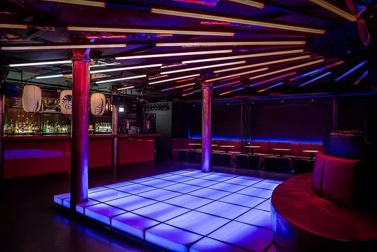 Jimmy Woo