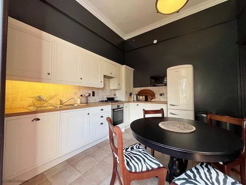 Grand town centre apartment sleeping 4