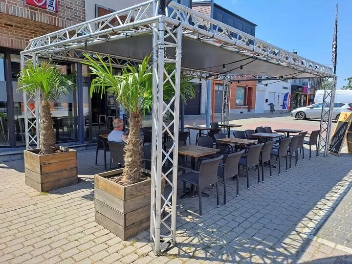 Legends Cafe