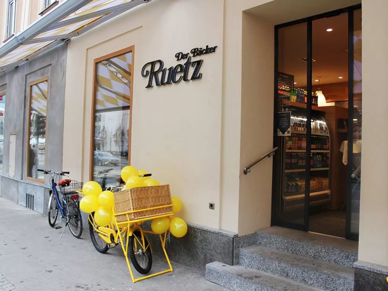 Der Backer Ruetz - Unikreuzung