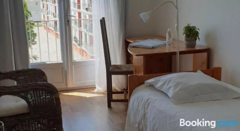 Chambre Chez L'Habitant Avec Cuisine SDB A Partager