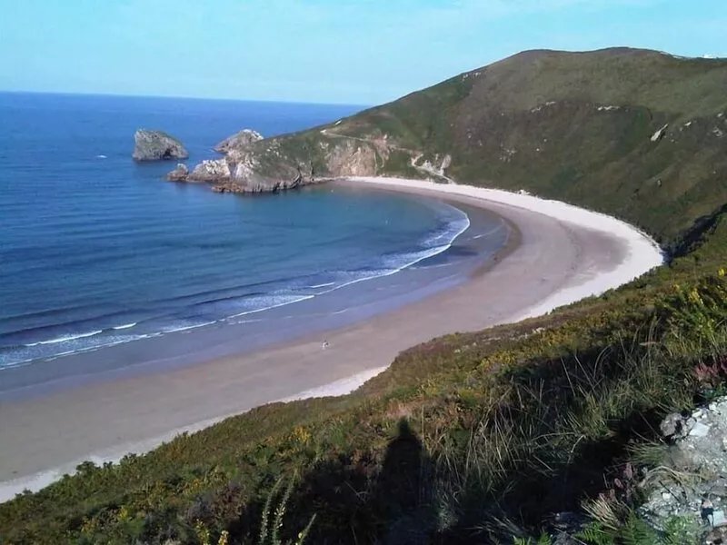 Buelles: Cottage, quality and warmth between the mountains and the sea