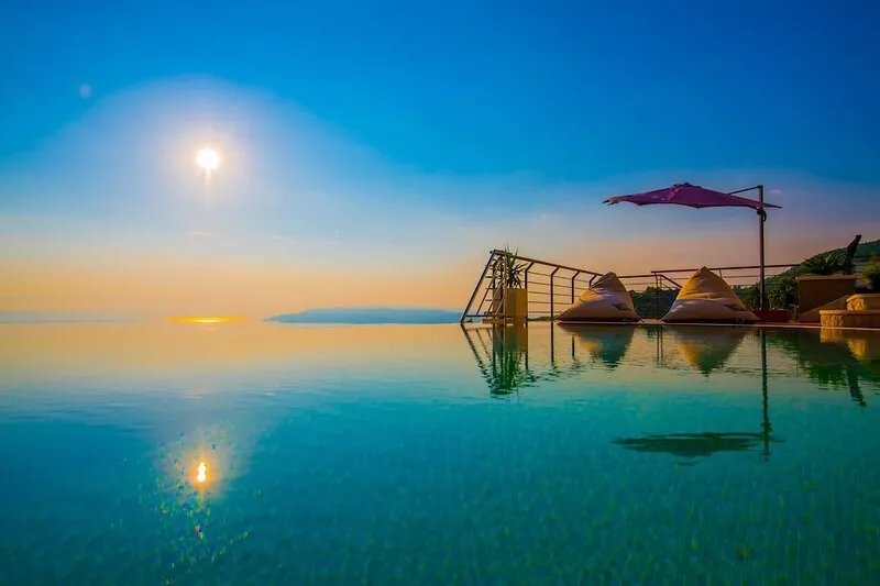 Luxury Villa View Makarska, private heated infinity pool, Jacuzzi, Gym,BBQ...
