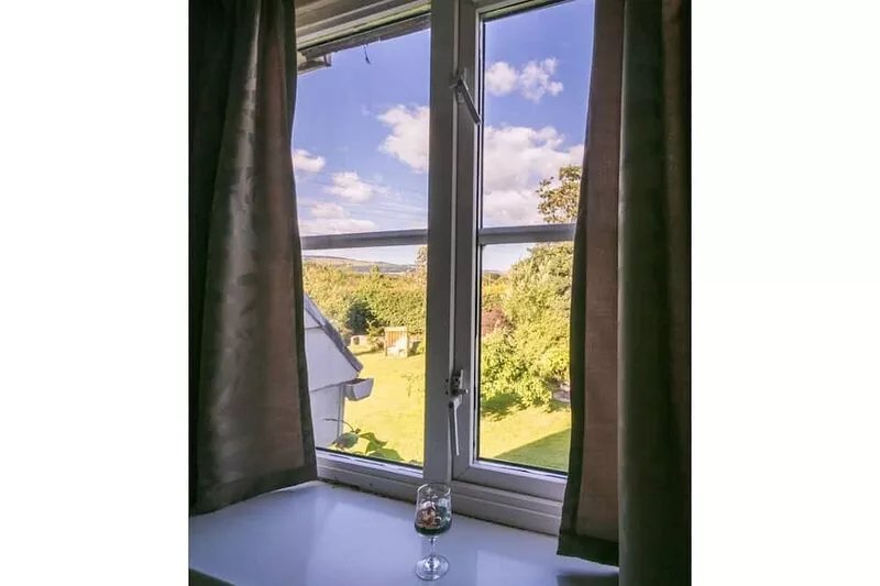 Tyn Cellar Cottage - 2 bedroom self catering