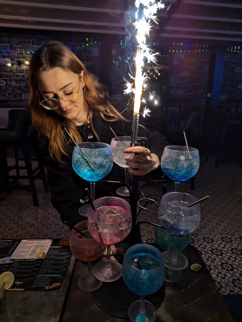 Joy Cocktail Bar