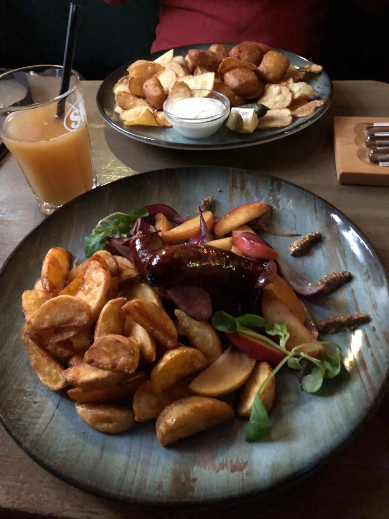 Skorpio Irish Pub