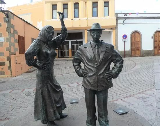 Escultura ''El carnaval''