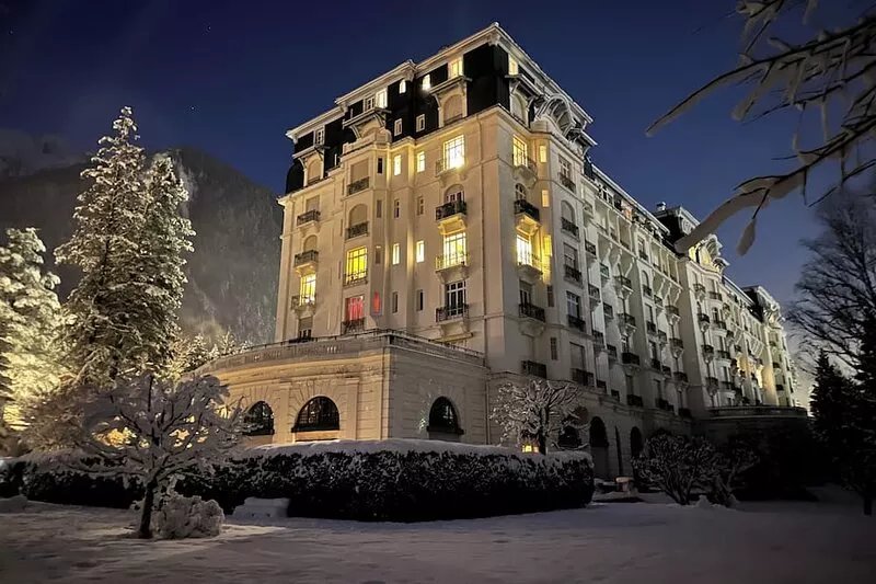 Brand new 3bedroom 3bath apt in the heart of Chamonix facing Mt Blanc