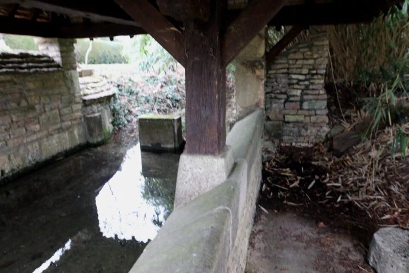 Lavoir Du Chateau