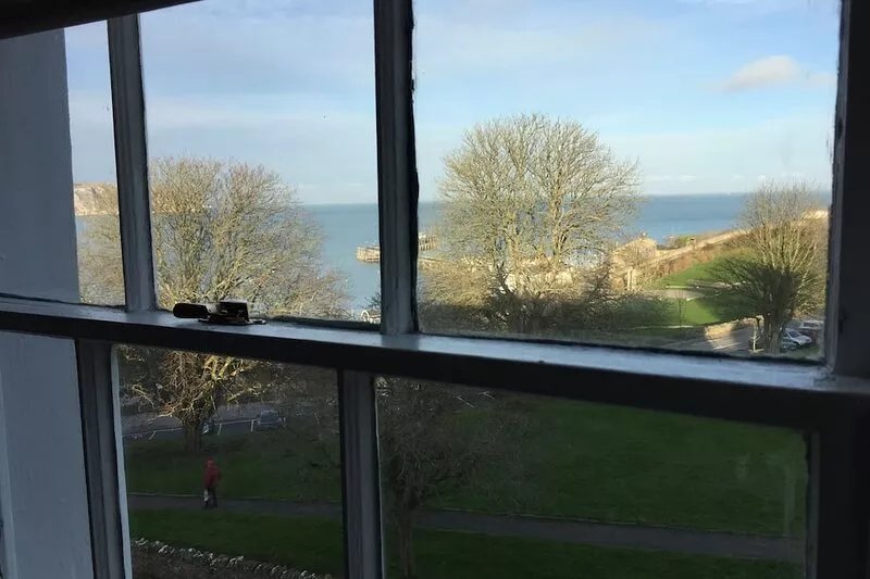 Chestnuts Seymer Road, 3 bed flat close to town centre and overlooks Swanage Bay