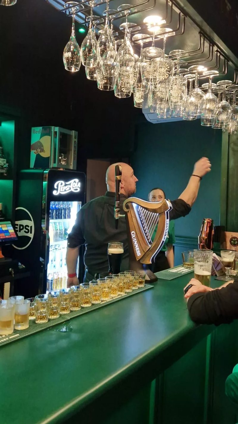 Shamrock House Irish Pub