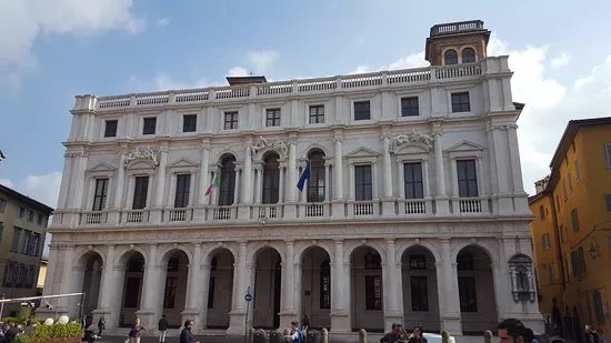 Civica Biblioteca Angelo Mai
