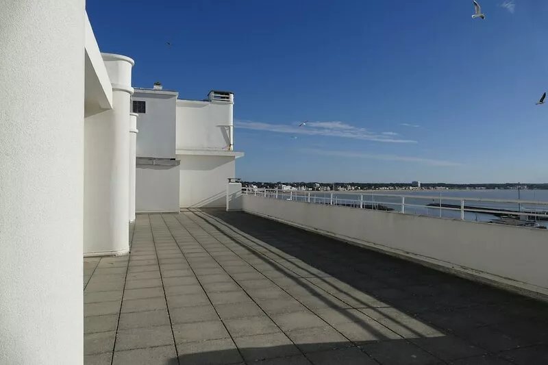 Near beach, port and town center - Bright - Lift - Free Wi-Fi