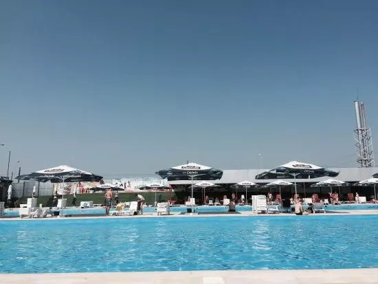 Megapolis Pool