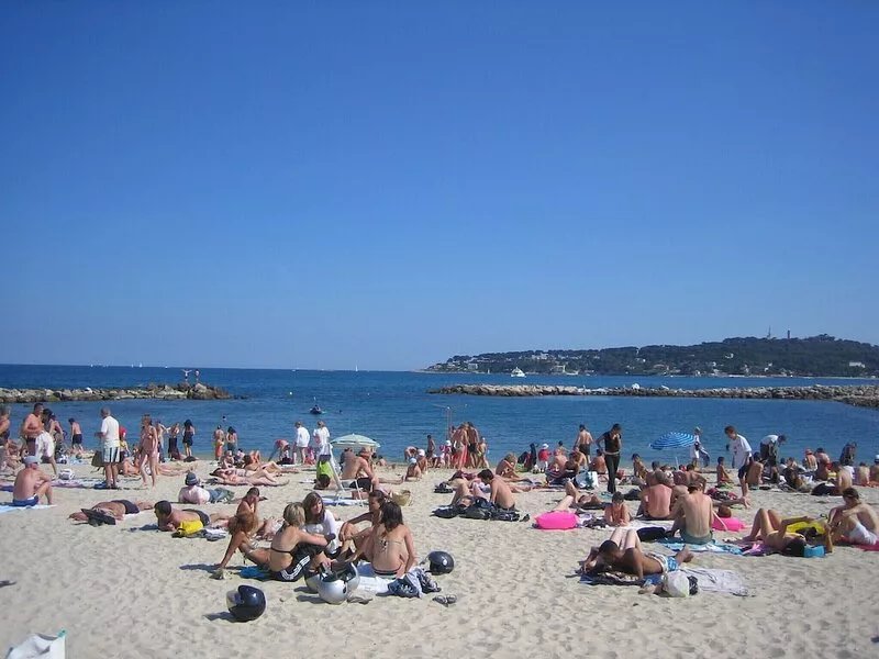SPECIAL OFFER: Center Old Antibes. 55% OFF 4 Weeks from Oct to Apr