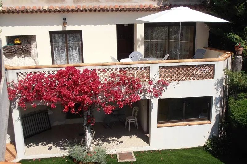 French Riviera Villefranche sur mer 4 person apartment large terrace with sea