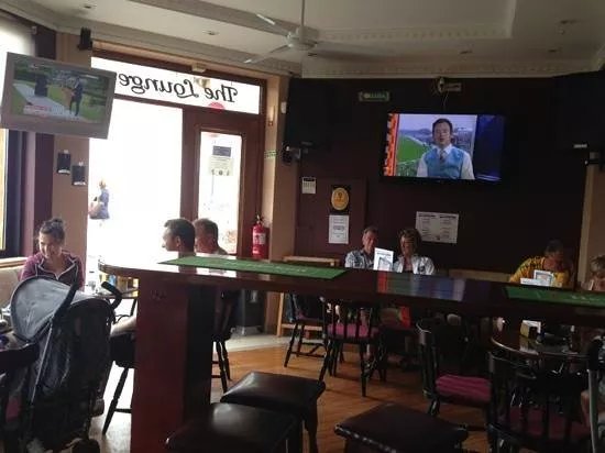 The Lounge Bar