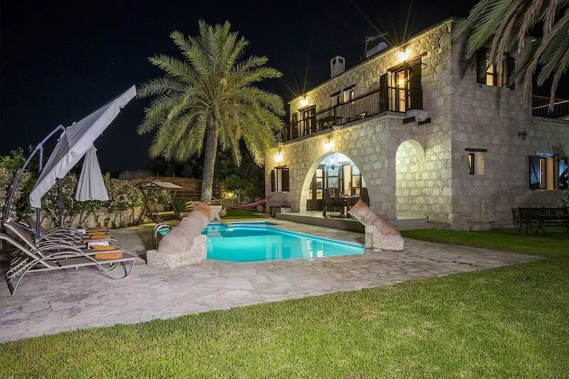Villa Triteos - 3 bed, 3 bath Stone built villa with private pool in Amazing
