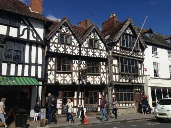 Harvard House
