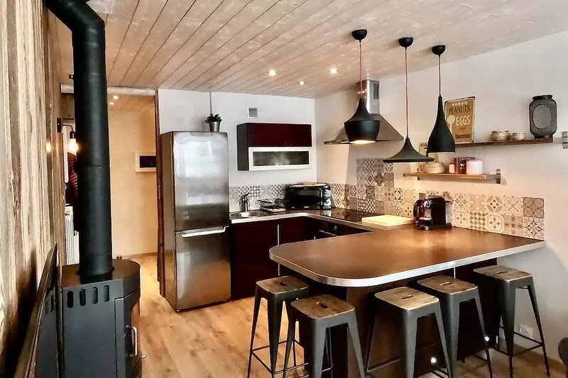 Beautiful Apartment of 40m2, 5 pers, Tignes. WIFI, ski slopes.