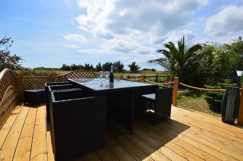 Long Ledge -  a house that sleeps 6 guests  in 3 bedrooms