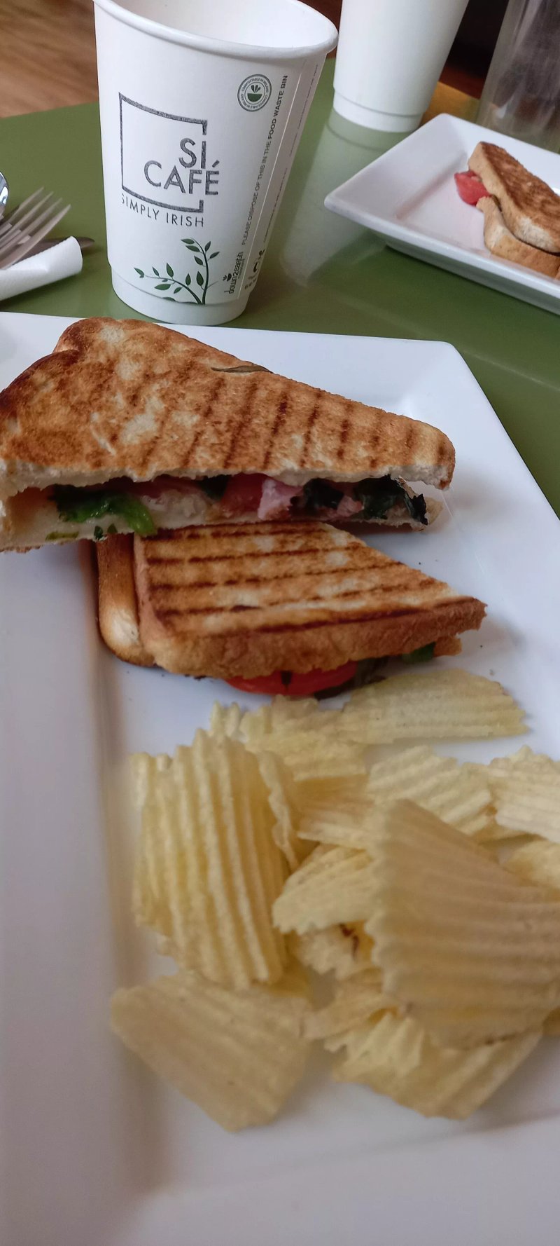 SI Cafe - The Courtyard