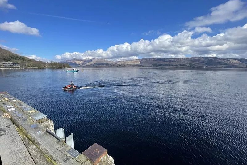 5 minutes from Loch Lomond. Newly Renovated 1 Bed Ground Floor Flat.