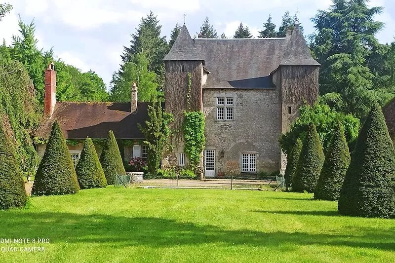 Manoir de Charme du Xiiis Dans un Jardin et Parc Arboré de 10 Hectares
