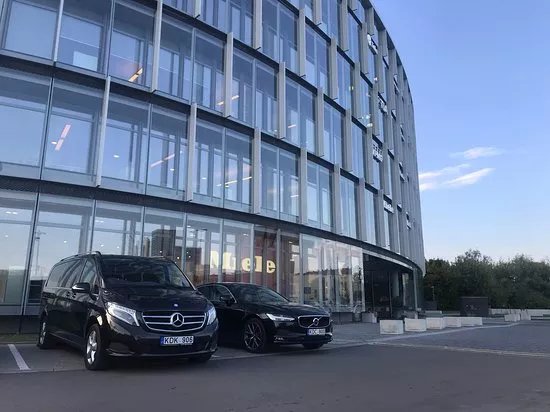 Business Tour Company