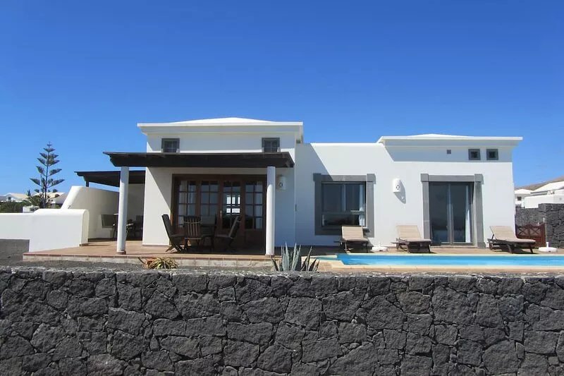 Villa On Frontline Of La Goleta With Private Heated Pool and free wi-fi
