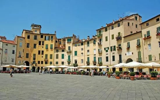 Lucca with Silvia