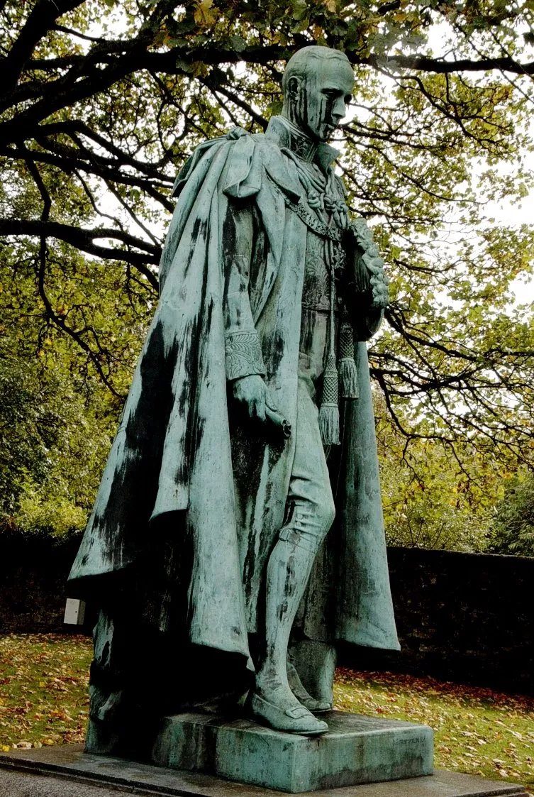 A Statue Of 7th Earl Of Hopetoun