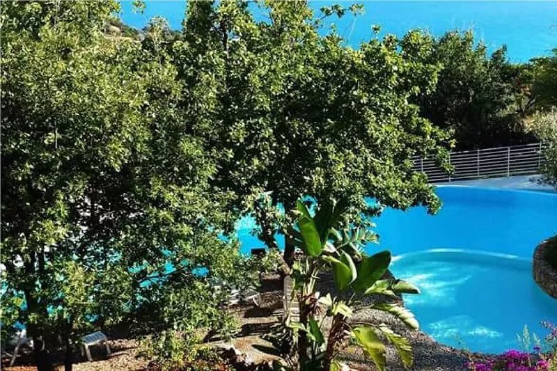 VILLA VIRGINIA N. 11 with LARGE COMMUNAL SWIMMING POOL - 1 Km from the beach