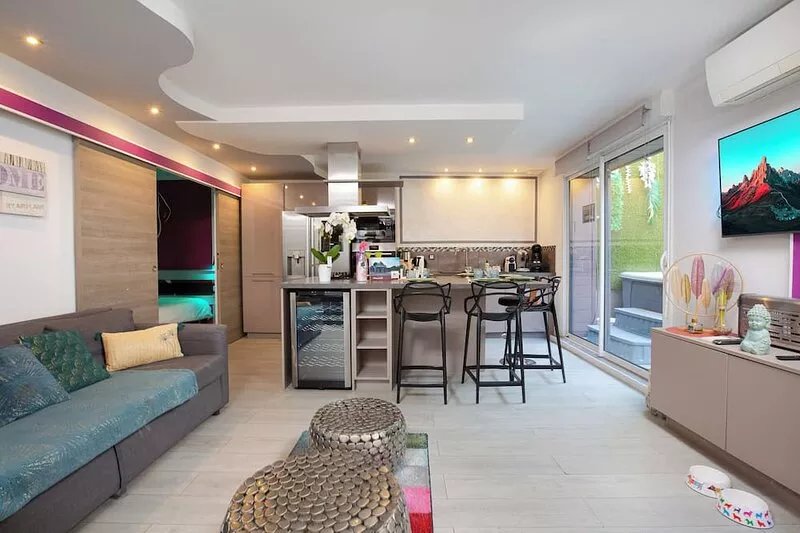 Gites Spa Strasbourg Appartement le 14 jacuzzi sauna privé, Gite le 14