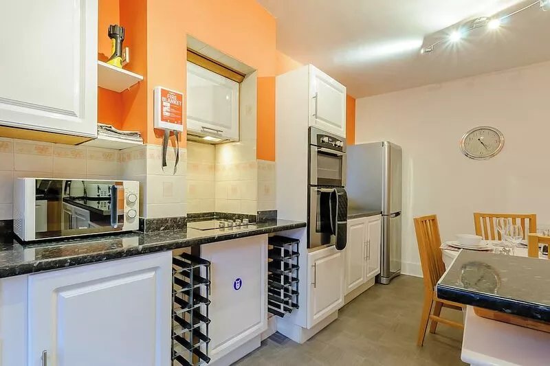 3 bedroom accommodation in Broadstairs